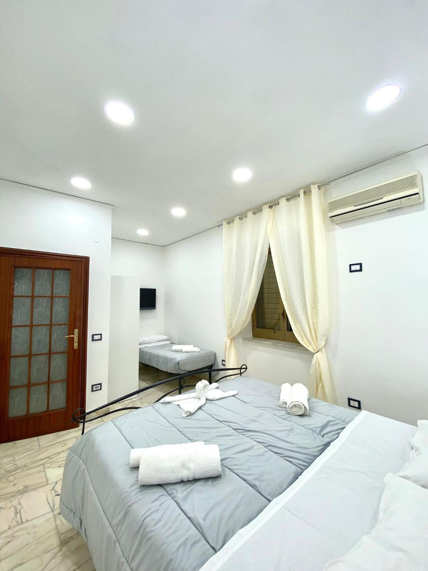 Castellano Apartment Naples Exterior photo